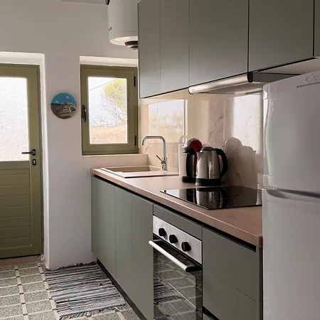Myrtidia Cafe House - Living Tradition Retreat Apartment